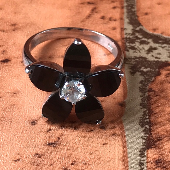 Sterling Silver Black Flower Ring Size 7.5 - Picture 7 of 12